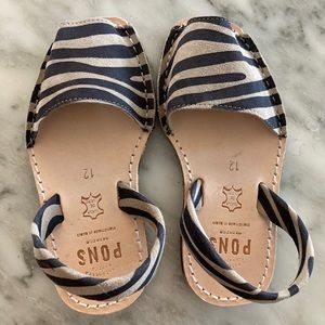 Girls pons avarcas sandal